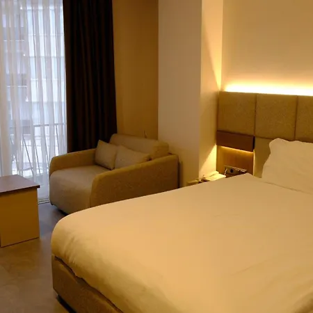 Limnades Hotel *
