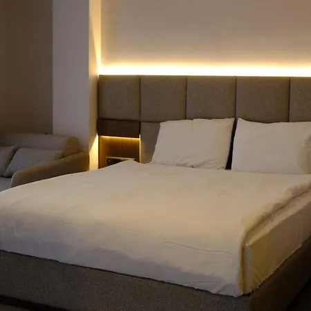 Limnades Hotel *