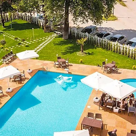 Limnades Hotel