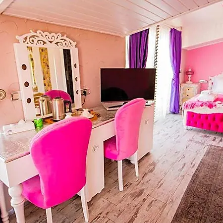 Limnades Hotel