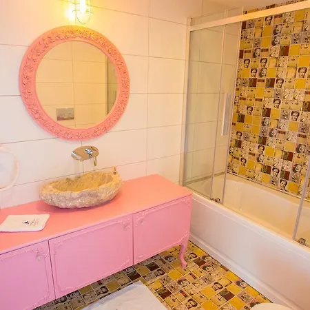 Limnades Otel *