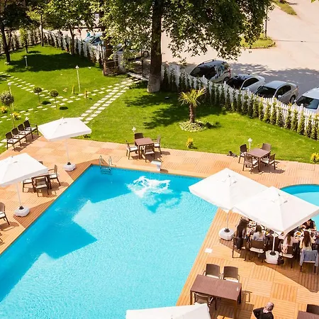 Otel Limnades İznik