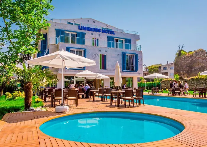 Limnades Otel *